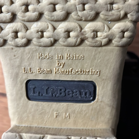 LL Bean Signature Women’s Bean Boot Shearling Lined 10” green leather - Picture 7 of 8